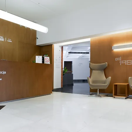 Готель Orasac Garni 4*