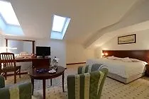 Orasac Garni 4*